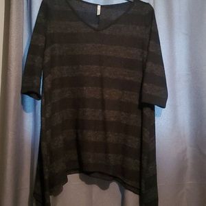 Black and Grey boutique top